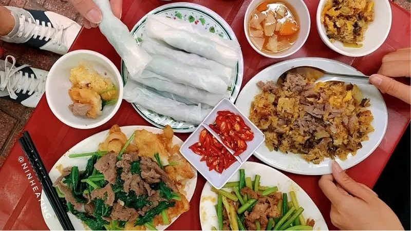 Top Quán Phở Cuốn Ngon Gần Đây: 3 Địa Chỉ Hấp Dẫn Tại TP.HCM