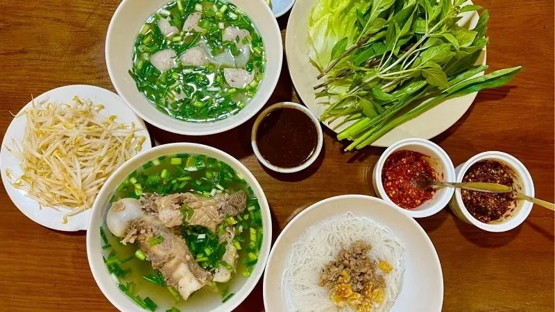 Phở Khô Gia Lai sao lại có hương vị ngon? Cách để nấu phở khô Gia Lai tại nhà