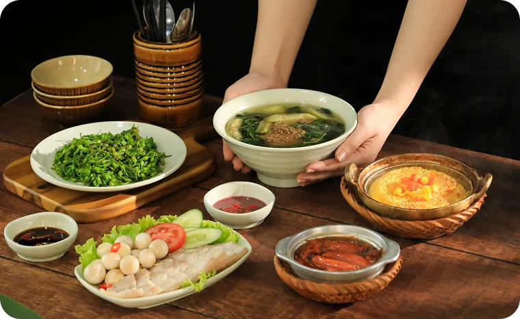 Authentic Vietnamese cuisine served at Thien Ly Vietnamese Restaurant, featuring traditional dishes, fresh herbs, and a warm Vietnamese dining atmosphere